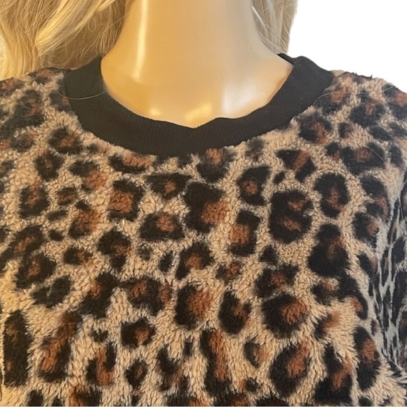 Wild Fable Black and Brown Animal Print Sweater/Sweatshirt - Picture 2 of 8